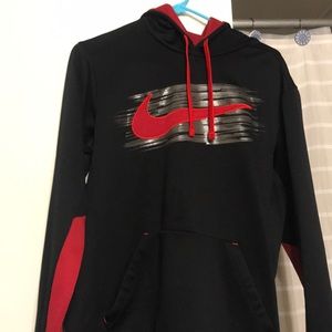 Nike pullover hoodie therma-fit